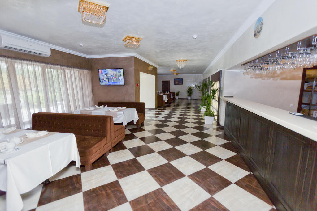 Grand Sport Hotel ブロヴァルィー エクステリア 写真