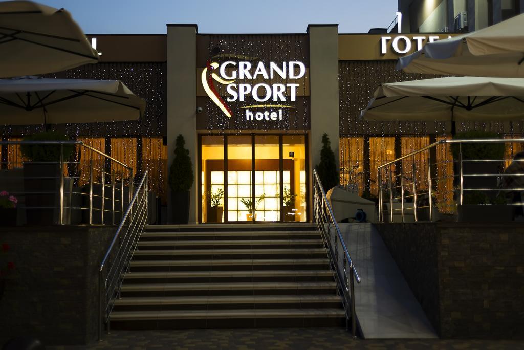 Grand Sport Hotel ブロヴァルィー エクステリア 写真